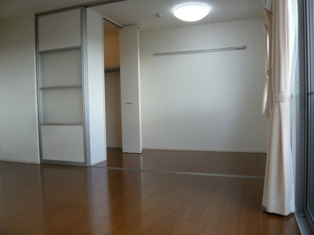 その他部屋・スペース　洋間３帖は開放できます！