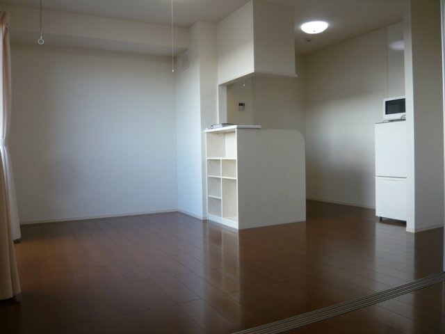 居室・リビング　使い易い大きさのＬＤＫ＋洋間！