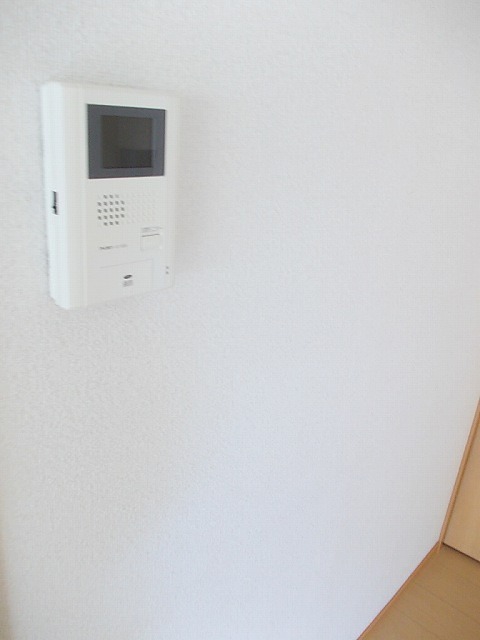 セキュリティ　モニター付きインターホンです。