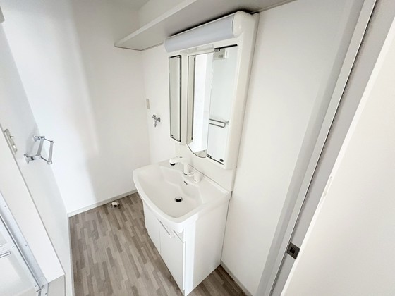 洗面設備　※別部屋の写真です