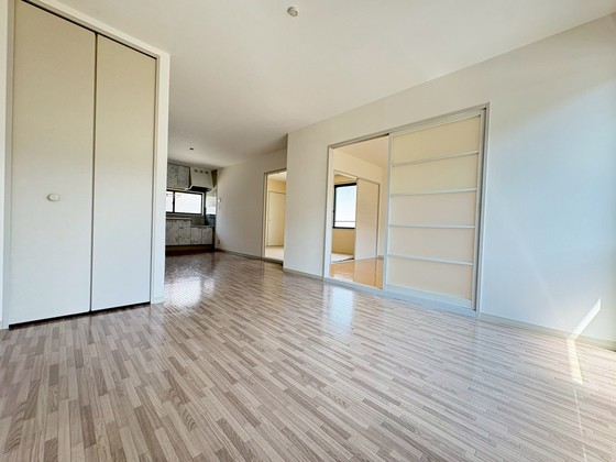 居室・リビング　※別部屋の写真です