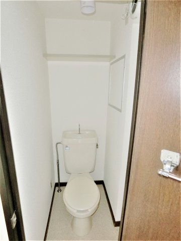 トイレ　402の写真