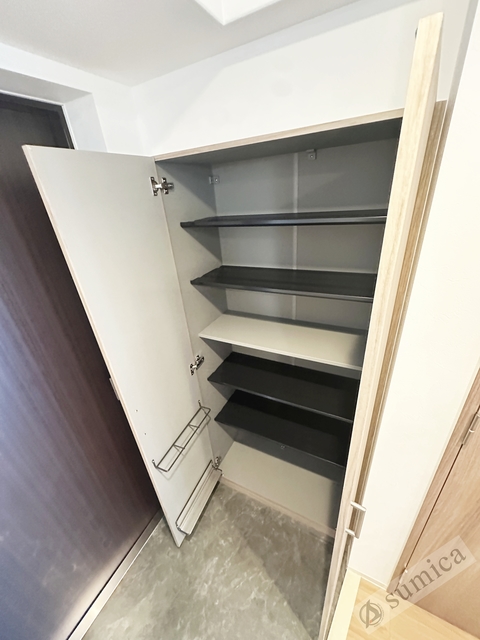 玄関　沢山の靴を収納可能です♪♪