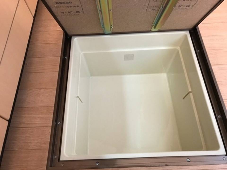 収納　床下収納