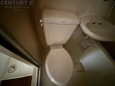 トイレ　浴室内にトイレがあります☆