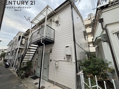 建物外観　シックな色味の建物です！