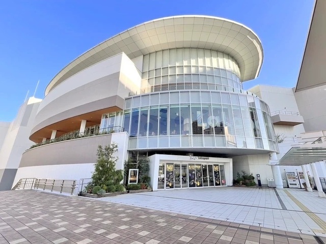 ショッピングセンター　ららぽーと海老名（ショッピングセンター）まで362m