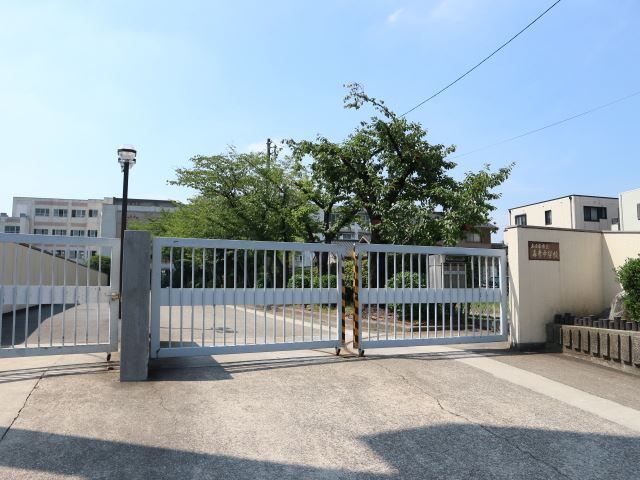 中学校　名古屋市立森孝中学校（中学校）まで975m