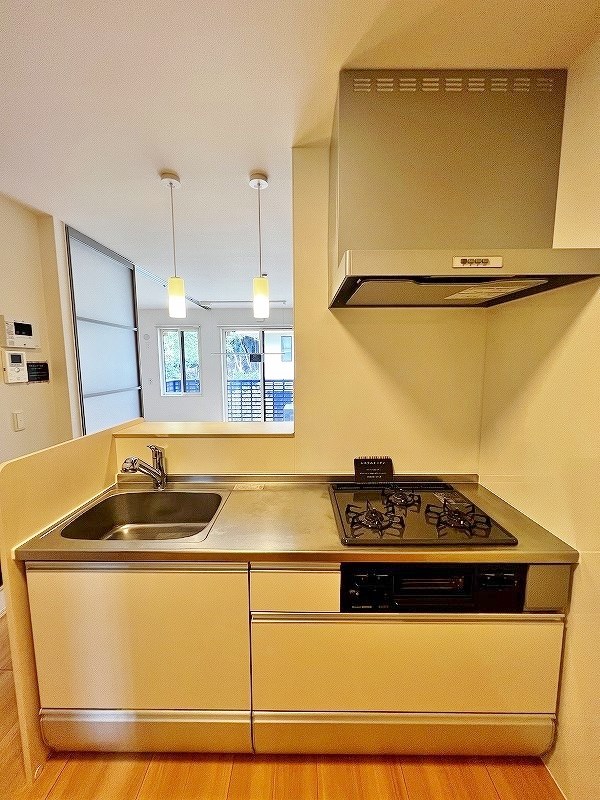 キッチン　★システムキッチングリル付き/３口コンロ★