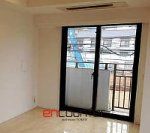 バルコニー　エントランス