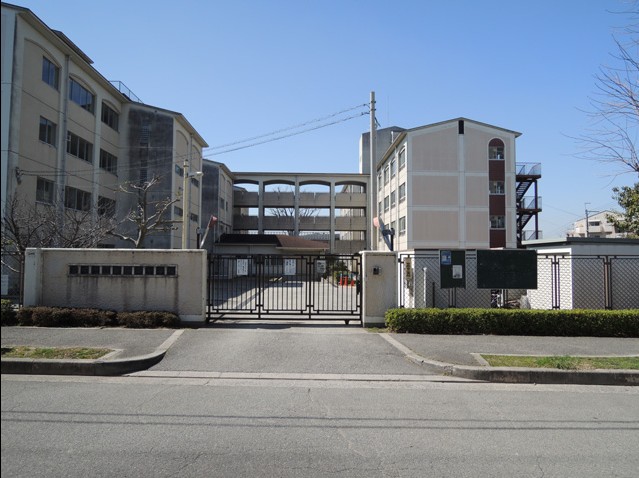 小学校　豊中市立新田南小学校（小学校）まで134m
