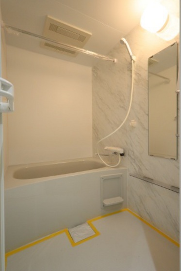 バス・シャワールーム　別部屋の写真