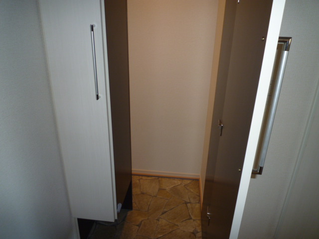 玄関　玄関収納