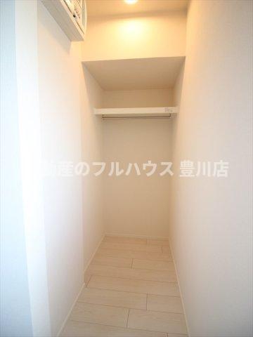 収納　写真は同建築会社類似物件