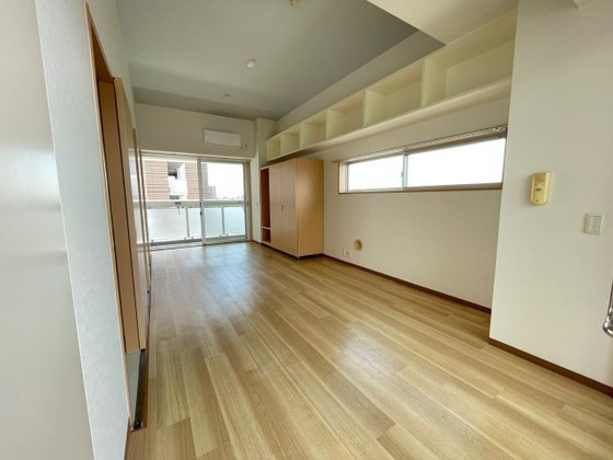 居室・リビング　※別部屋の写真です