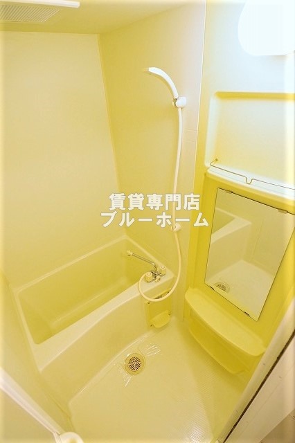 バス・シャワールーム　鏡のあるお風呂です！