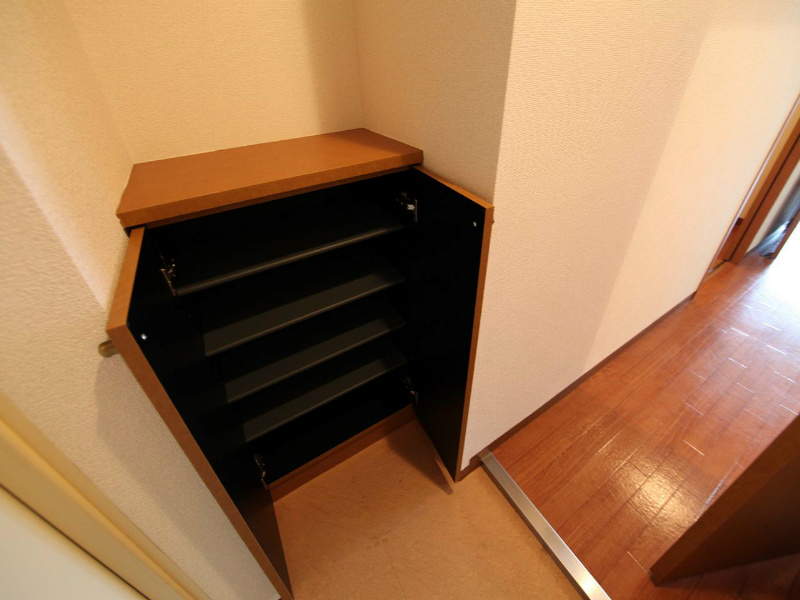 玄関　玄関　シューズボックス付