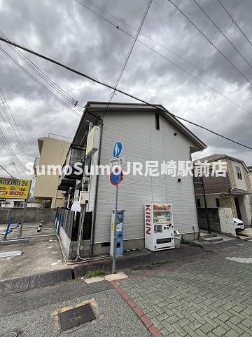 建物外観　外観は落ち着いています