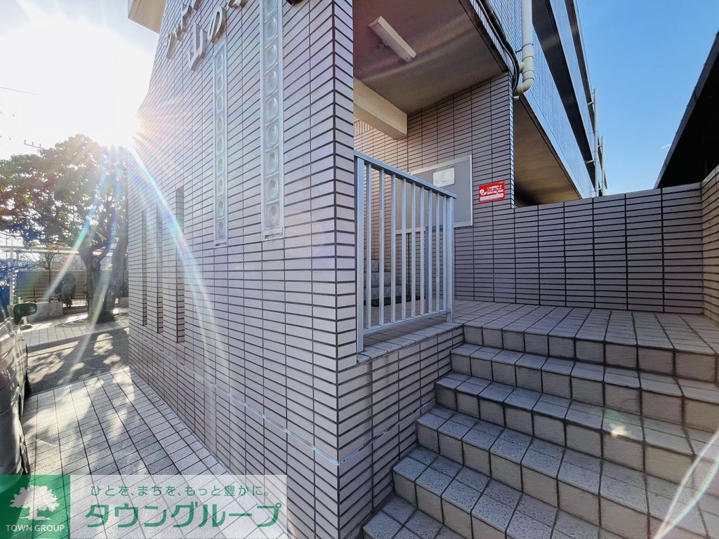 エントランス　庭