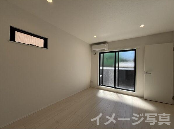 居室・リビング　※同タイプ写真