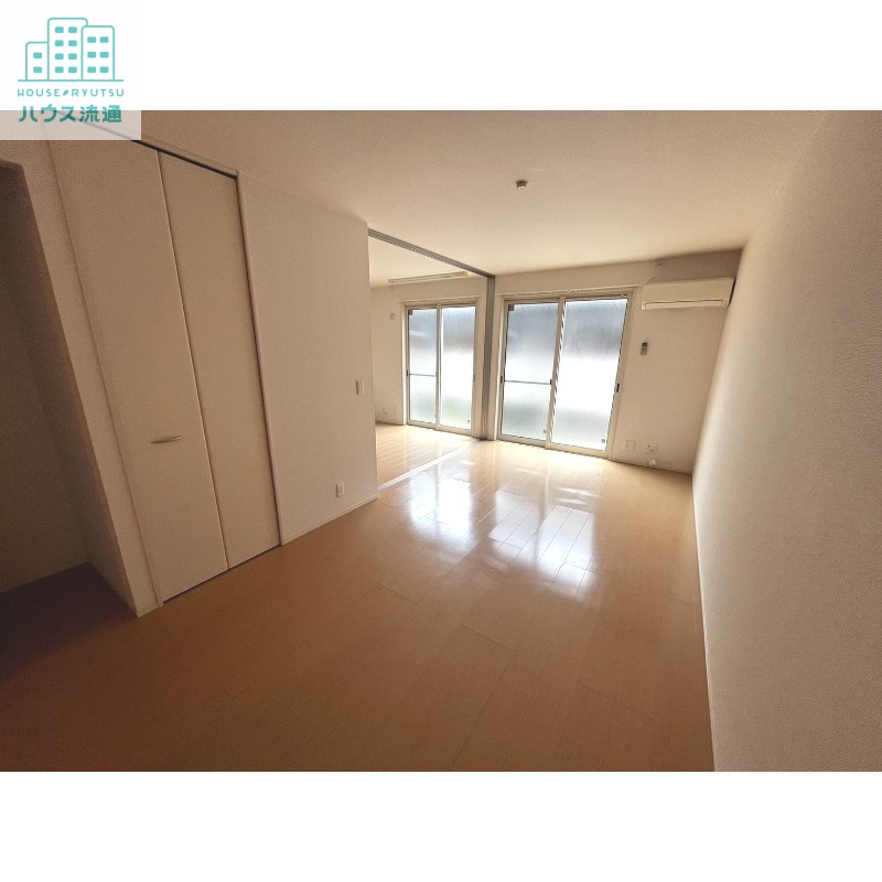 居室・リビング　※別号室の写真