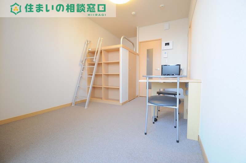 居室・リビング　収納付のロフトベッド