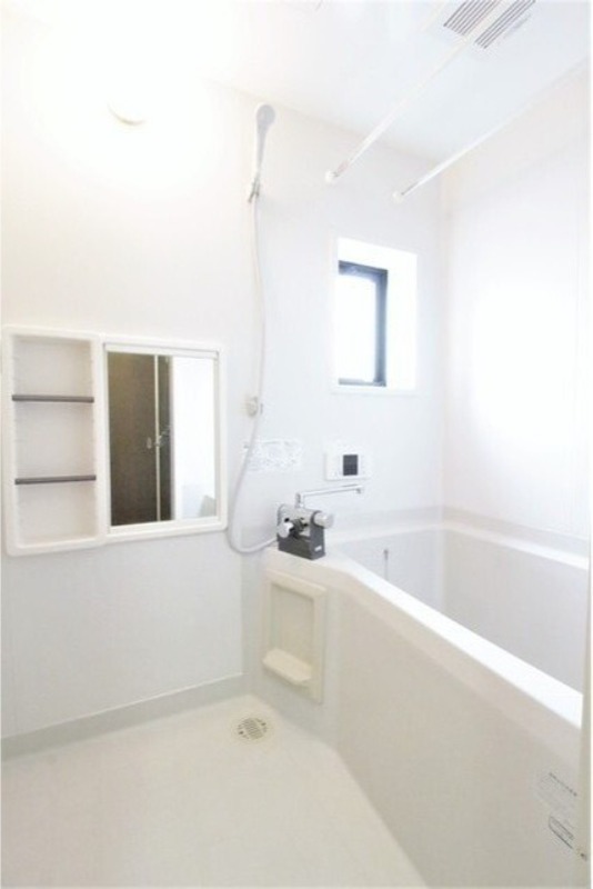 バス・シャワールーム　図面と現状に相違がある場合には現状を優先