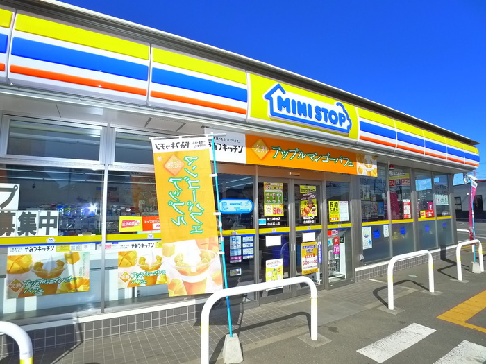 コンビニ　ミニストップ（コンビニ）まで300m