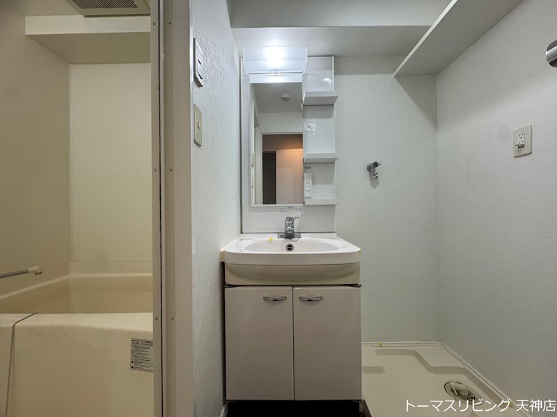 洗面設備　※同物件別号室参考写真