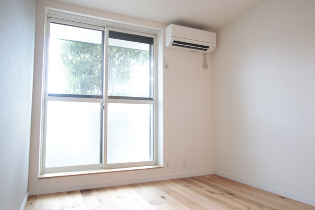 居室・リビング　エアコン付きです！