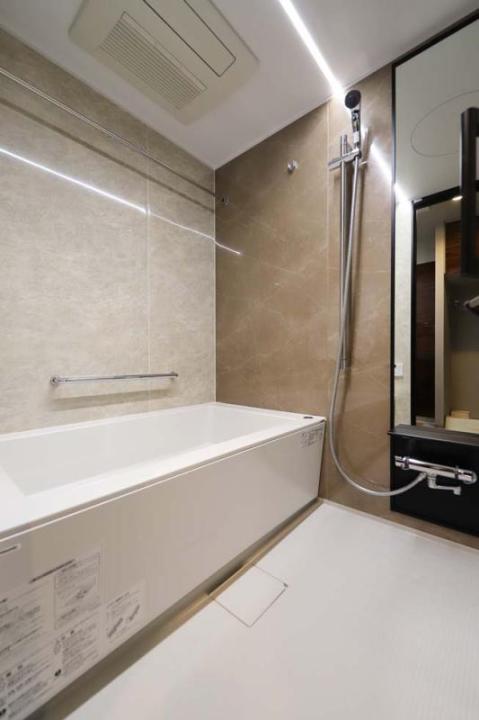 バス・シャワールーム