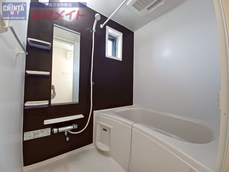 バス・シャワールーム　同型参考写真