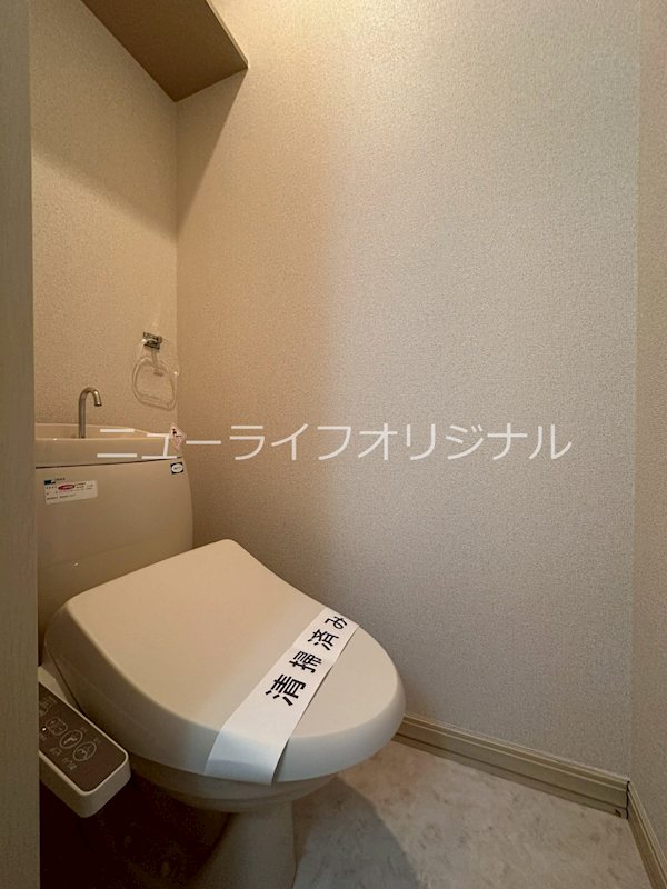 トイレ　あると嬉しい温水洗浄便座付き♪