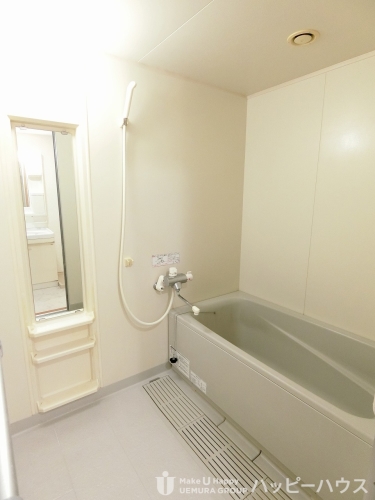 バス・シャワールーム　退去前の部屋の為、類似の部屋のイメージ写真です。現状を優先と