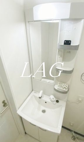 洗面設備　独立洗面台です。