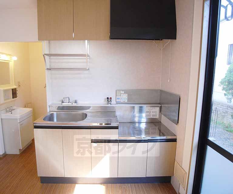 キッチン　大きなキッチンです。