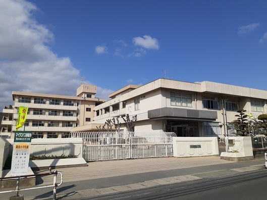 小学校　岡山市立陵南小学校（小学校）まで600m