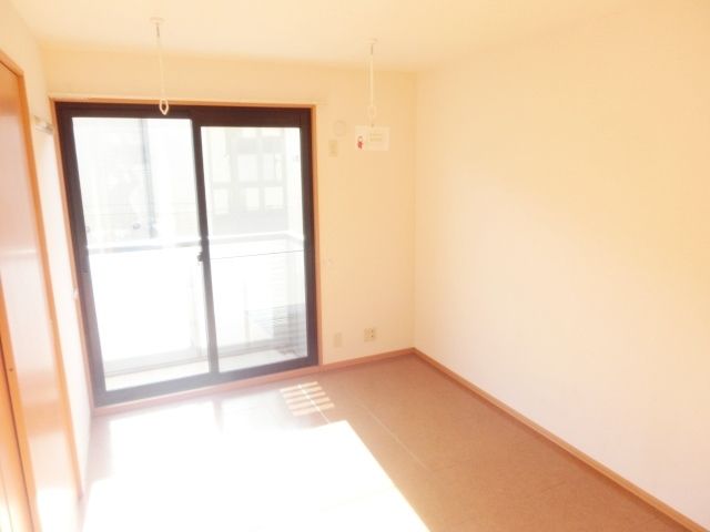 その他部屋・スペース　リビング横のお部屋です。