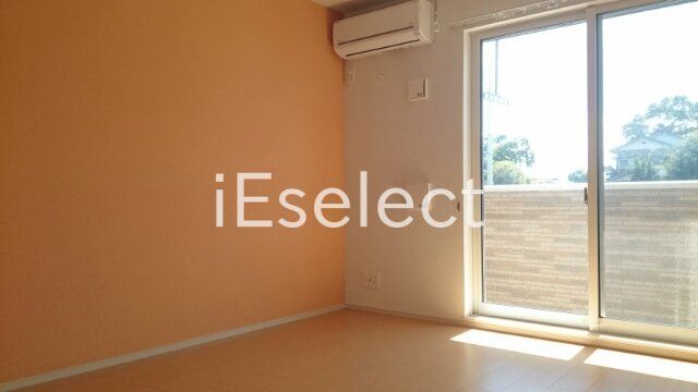 居室・リビング　明るくキレイなリビングルーム♪