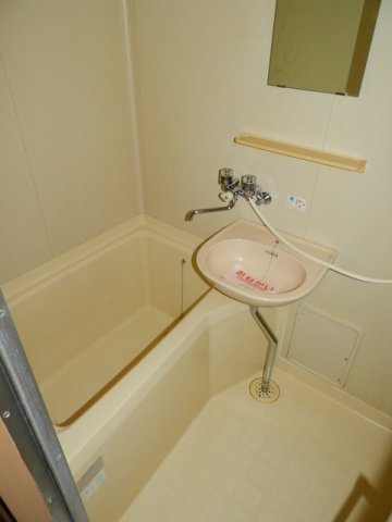 バス・シャワールーム　お風呂で日々の疲れを落としましょう