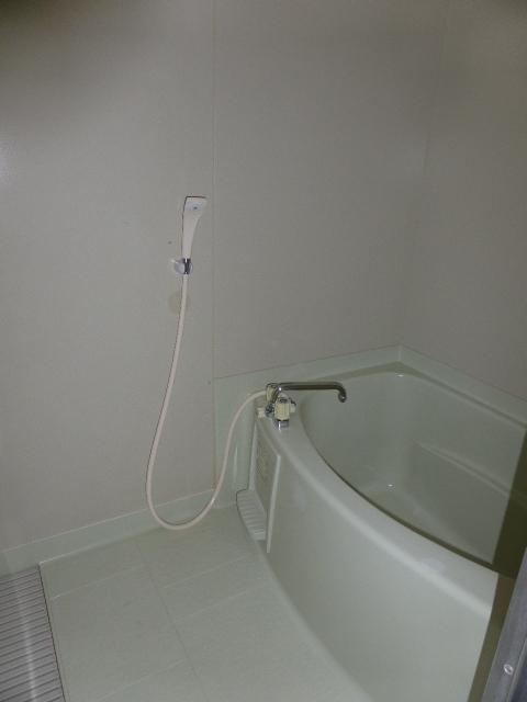 バス・シャワールーム　お風呂で日々の疲れを落としましょう