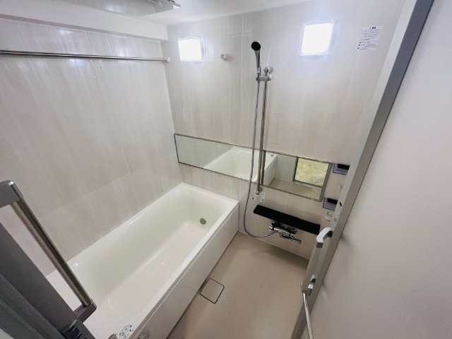バス・シャワールーム