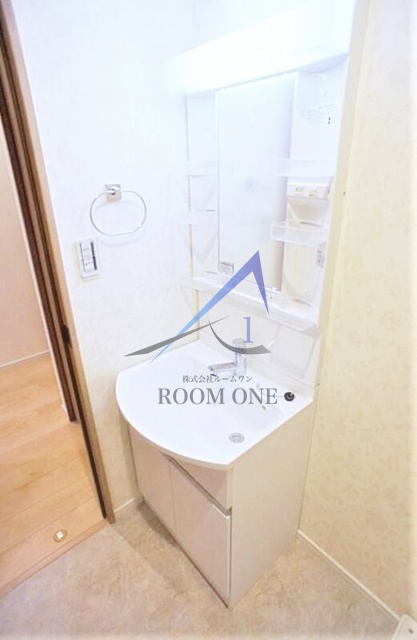 洗面設備　洗面台です。