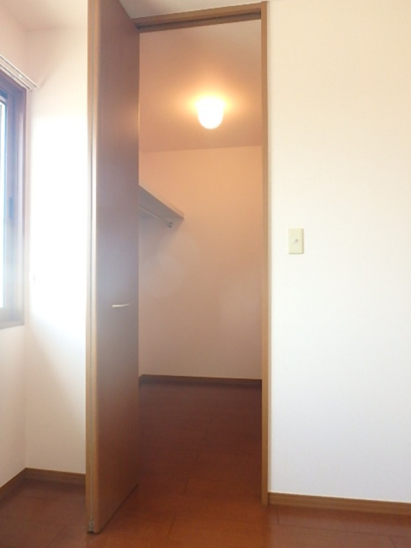 収納　図面と現状に相違がある場合には現状を優先