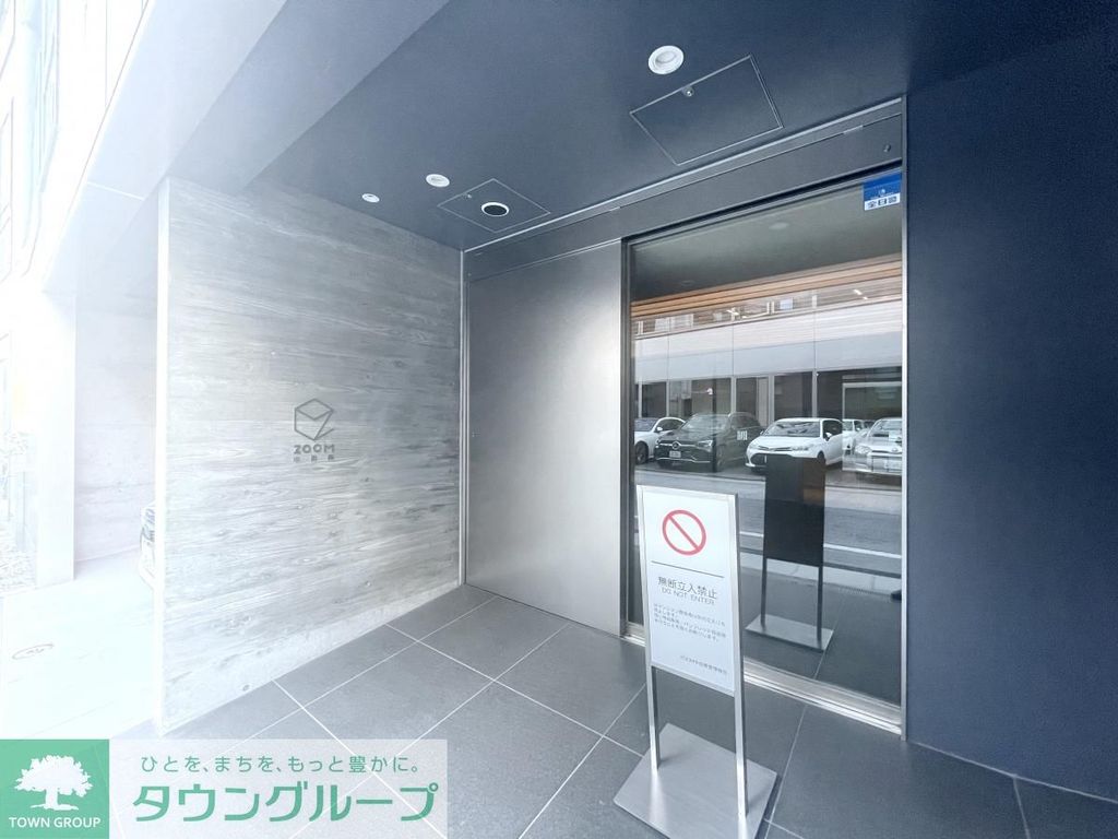 エントランス　エントランス