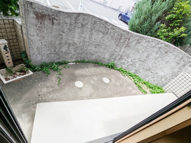 庭　図面と現状に相違がある場合には現状を優先