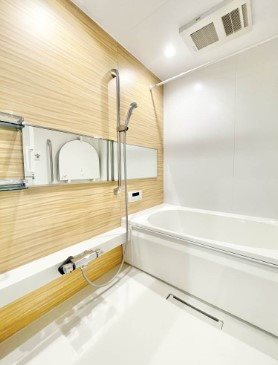 バス・シャワールーム　同メーカー施工例参考イメージ画像