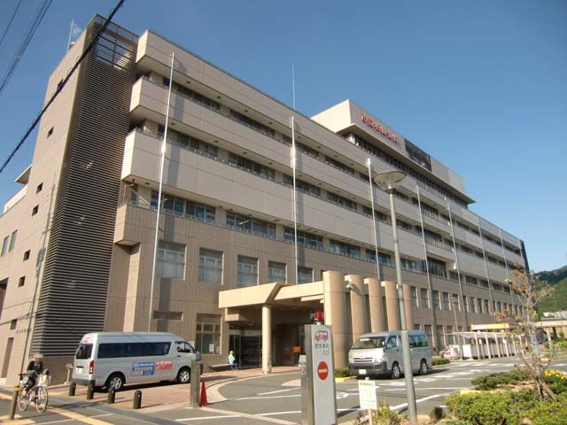 病院　柏原市立 柏原病院（病院）まで645m