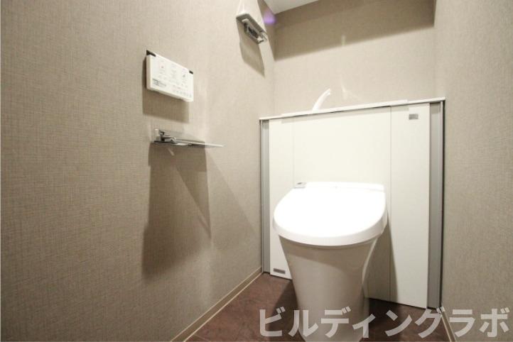 トイレ　別号室参考画像です。