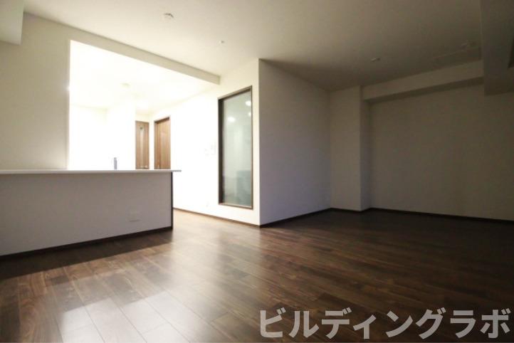 居室・リビング　別号室参考画像です。